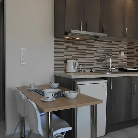 Aristo Apts 3*
