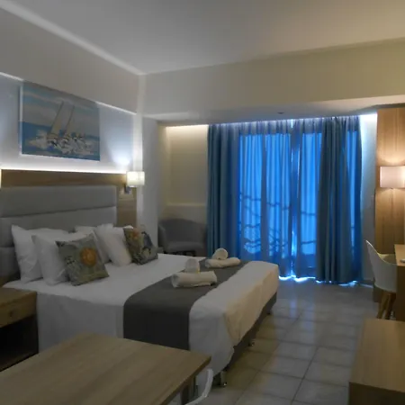 Aparthotel Aristo Apts 4*