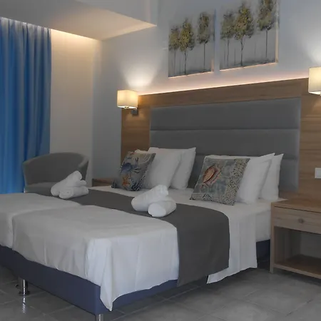 Aristo Apts 4*