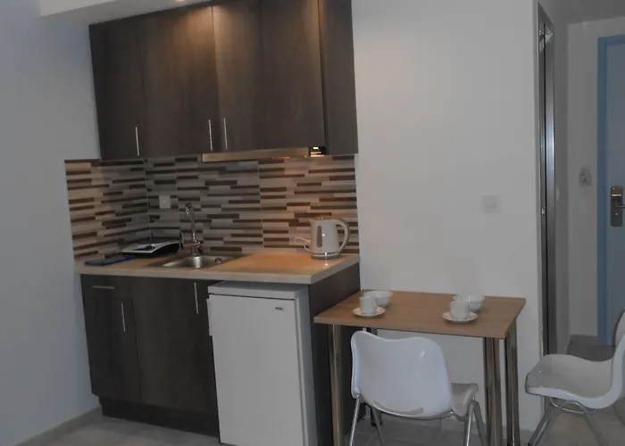 Aparthotel Aristo Apts 4*