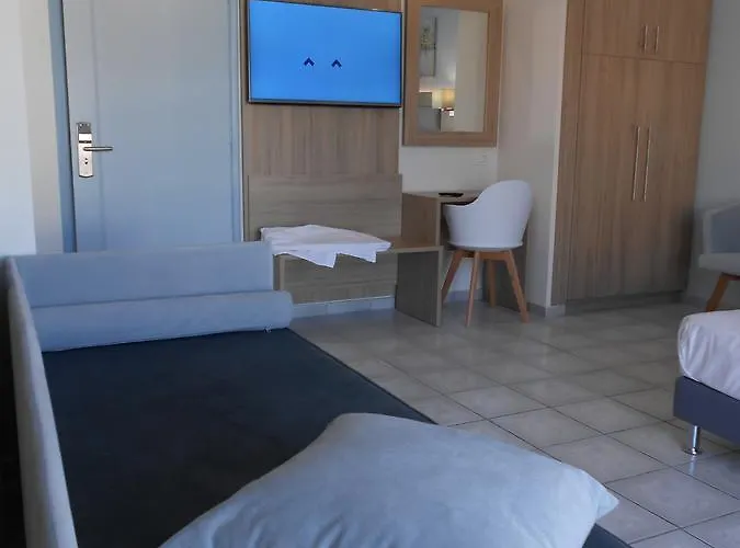 Aparthotel Aristo Apts 4*