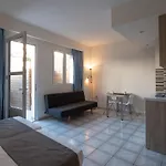 Aristo Apts Aparthotel