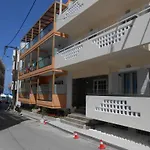 Aristo Apts 4*