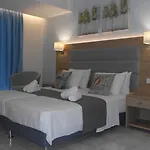 Aristo Apts 4*