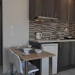 Aristo Apts Aparthotel 4*