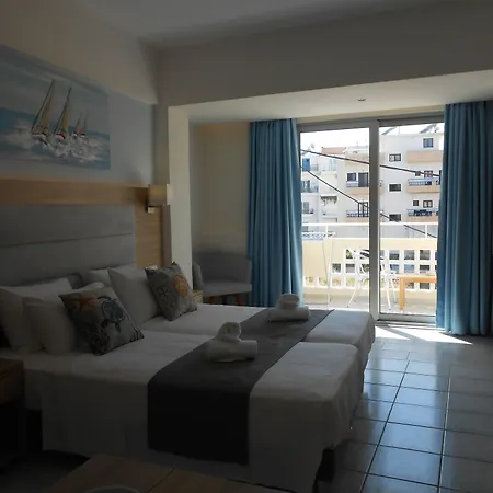 Aristo Apts Apart Otel