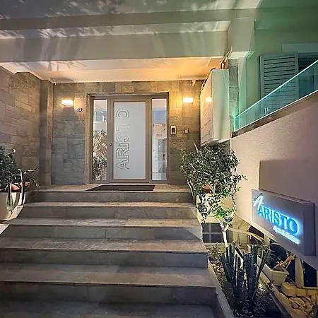 Aristo Apts