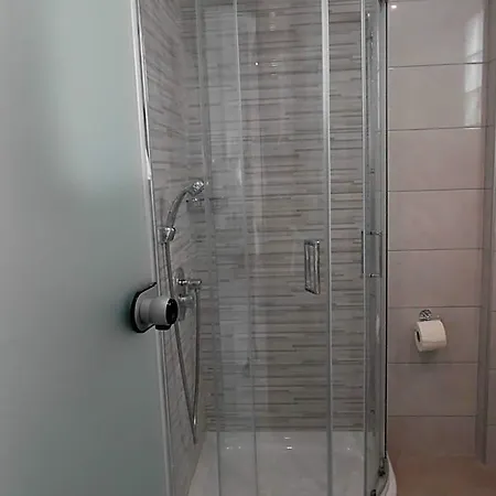 Aristo Apts 4*