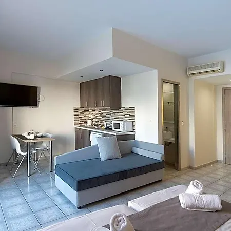 Aristo Apts 4*