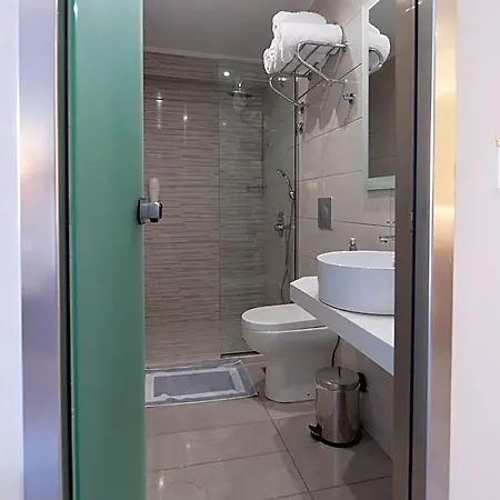 Hotel de apartamente Aristo Apts 4*