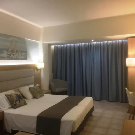 Aristo Apts شقة فندقية