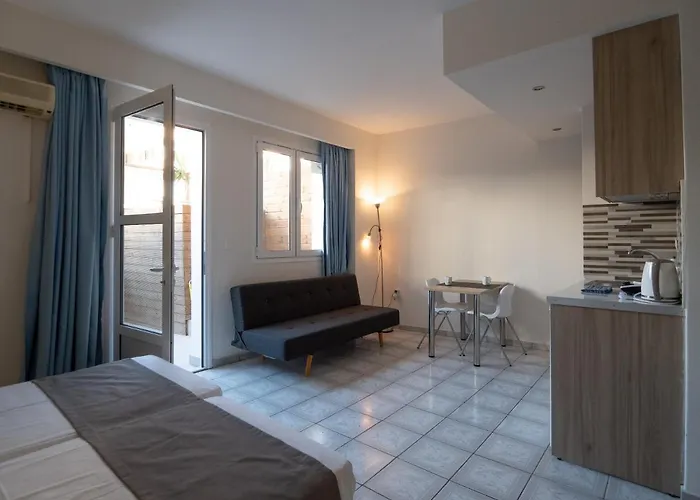 Aristo Apts شقة فندقية